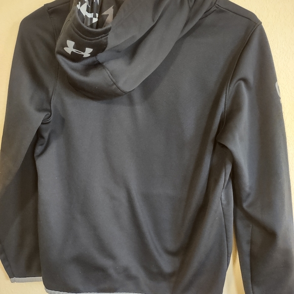 Youth Large Under Armour Hoodie - Picture 6 of 7